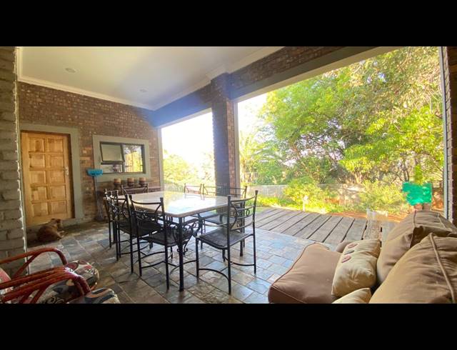 7 BEDROOM HOUSE FOR SALE IN SIGNAL HILL